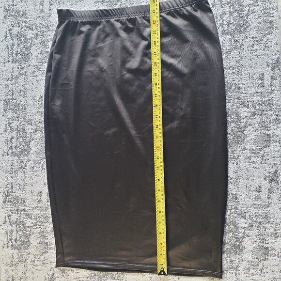 Black Leather Look Slinky Thin and Stretchy Skirt - Picture 9 of 9